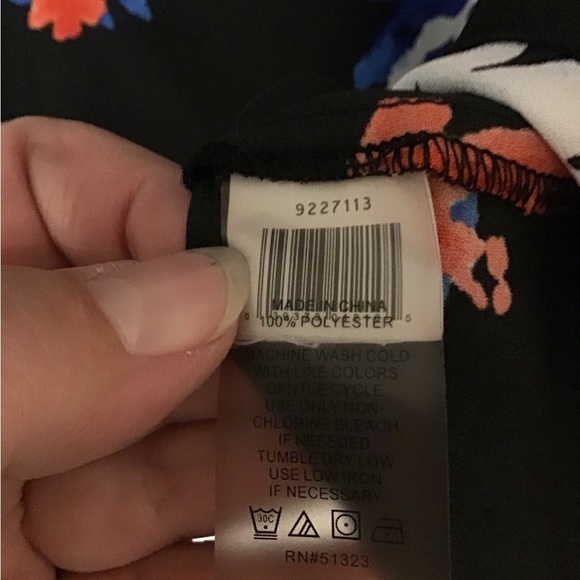 Plus Size Vince Camuto Tunic Blouse - Picture 4 of 4